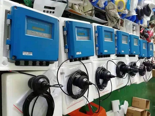 超聲波液位計生產(chǎn)現(xiàn)場